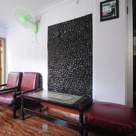 Oyo 2176 Amanah Syariah Residence Bandar Lampung Exteriör bild