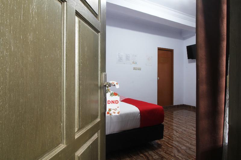 Oyo 2176 Amanah Syariah Residence Bandar Lampung Exteriör bild